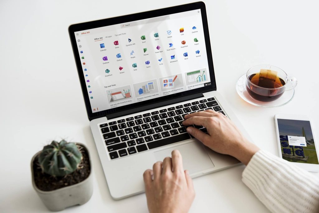đăng ký email outlook 365